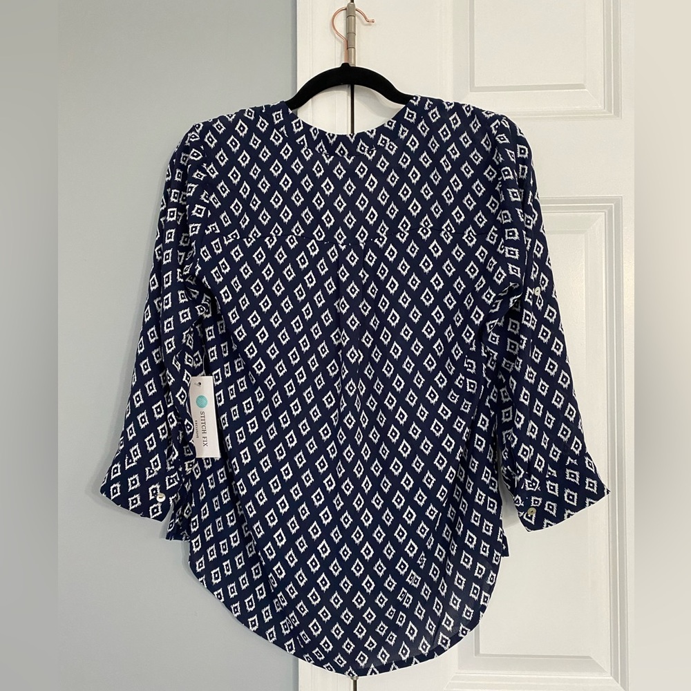 Professional Geometric Top - Picture 3 of 3